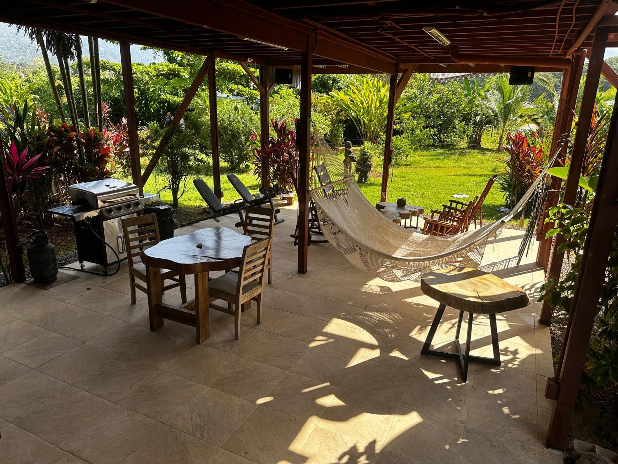 Uvita Oasis Retreat With Villa Cabins And Apartment 外观 照片