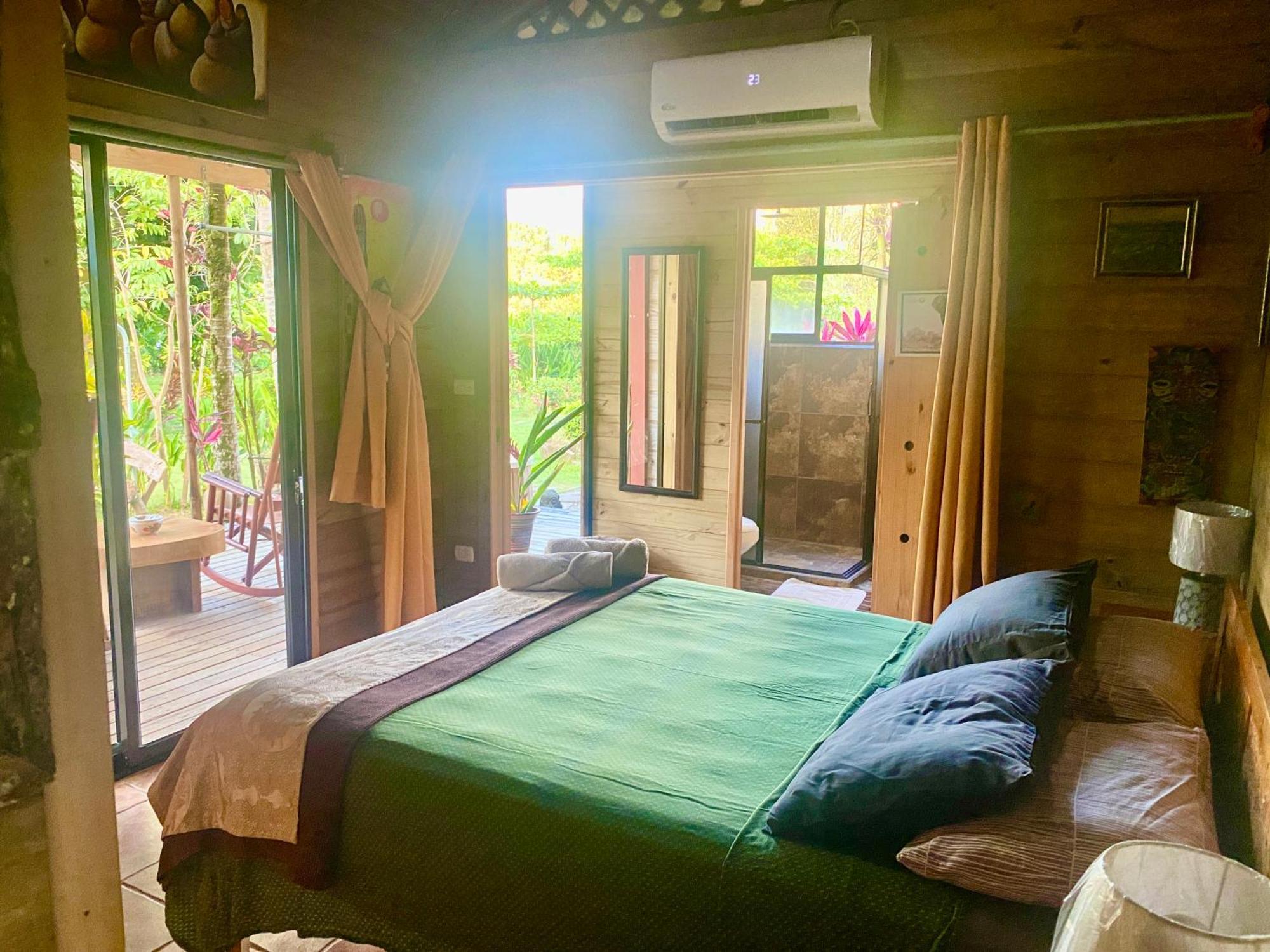 Uvita Oasis Retreat With Villa Cabins And Apartment 外观 照片